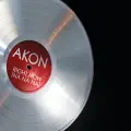 Right Now (Na Na Na) - Akon